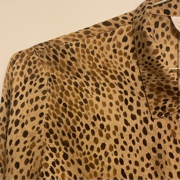 Talbots Leopard Print Blouse, size 10P - Picture 2 of 10